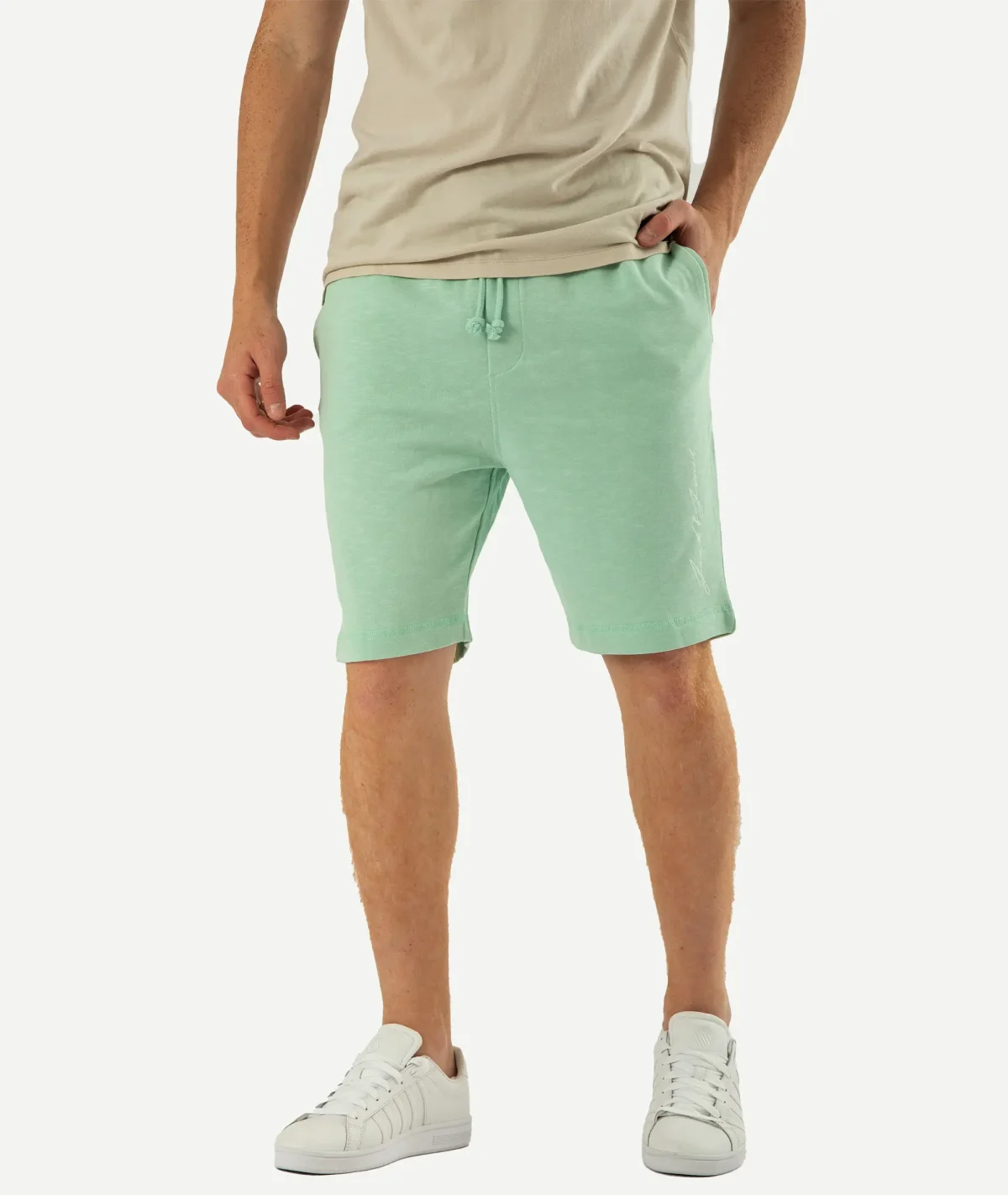 E-140026011-009_A Short Jogging JACK&JONES Vert – Image 1